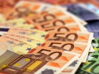 Bani europeni. FOTO moerschy