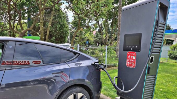 Stație de încărcare pentru mașini electrice. FOTO Voltrelli / Foto cu caracter ilustrativ