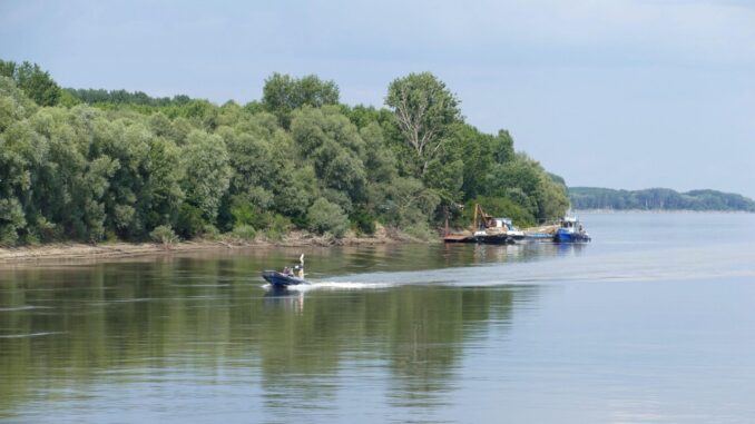 Fluviul Dunărea. FOTO falco