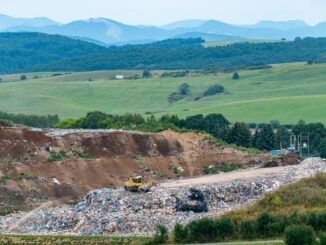 Groapă de gunoi. FOTO Xtrodinary