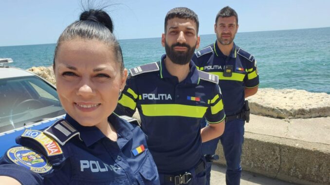 Polițiști pe litoral. FOTO IGPR