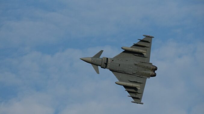 Aeronavă de luptă. FOTO Ovidiu Oprea