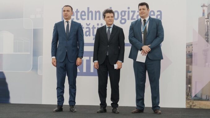 Nicușor Dan, alături de ministrul energiei, Bogdan Ivan și de Cosmin Ghiță, Directorul General al Nuclearelectrica. FOTO CNE