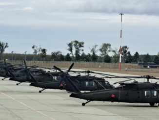 Elicoptere militare americane, Black Hawk, în România. FOTO AIMK